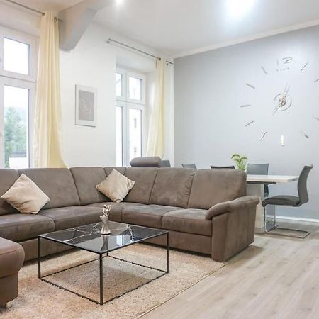 Apartment In Wuppertal - Charmante 3-Zimmer-Oase Mit Kamin Und Badewanne 외부 사진