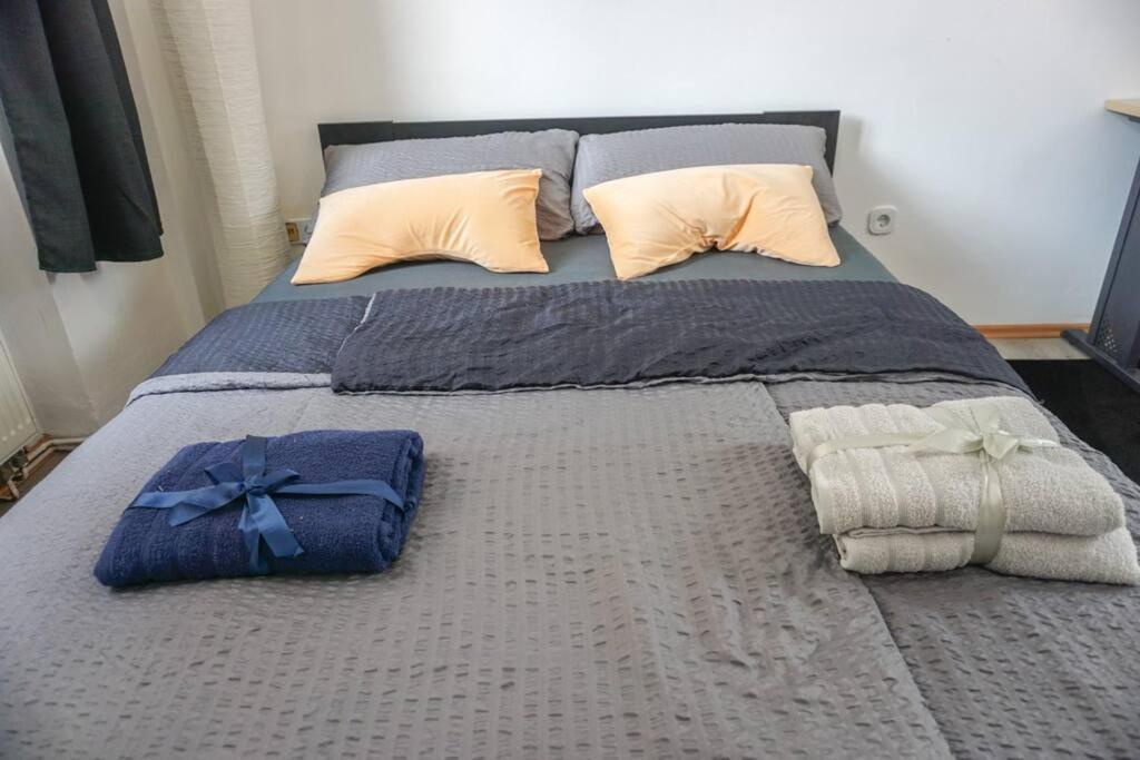 Apartment In Wuppertal - Charmante 3-Zimmer-Oase Mit Kamin Und Badewanne 외부 사진