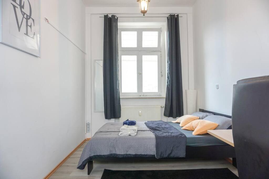 Apartment In Wuppertal - Charmante 3-Zimmer-Oase Mit Kamin Und Badewanne 외부 사진