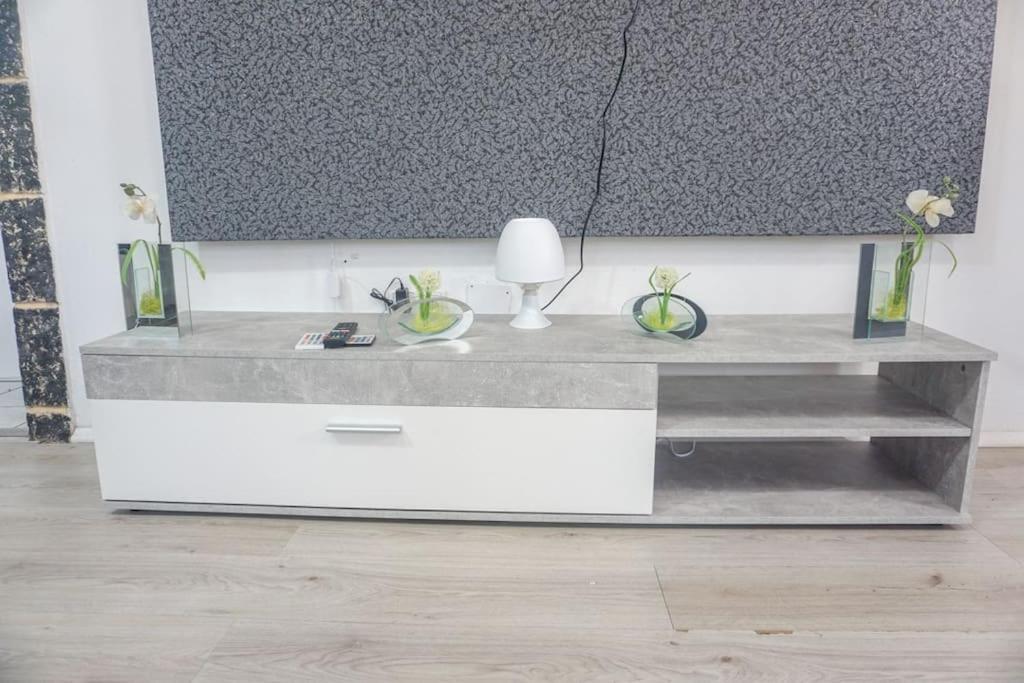 Apartment In Wuppertal - Charmante 3-Zimmer-Oase Mit Kamin Und Badewanne 외부 사진