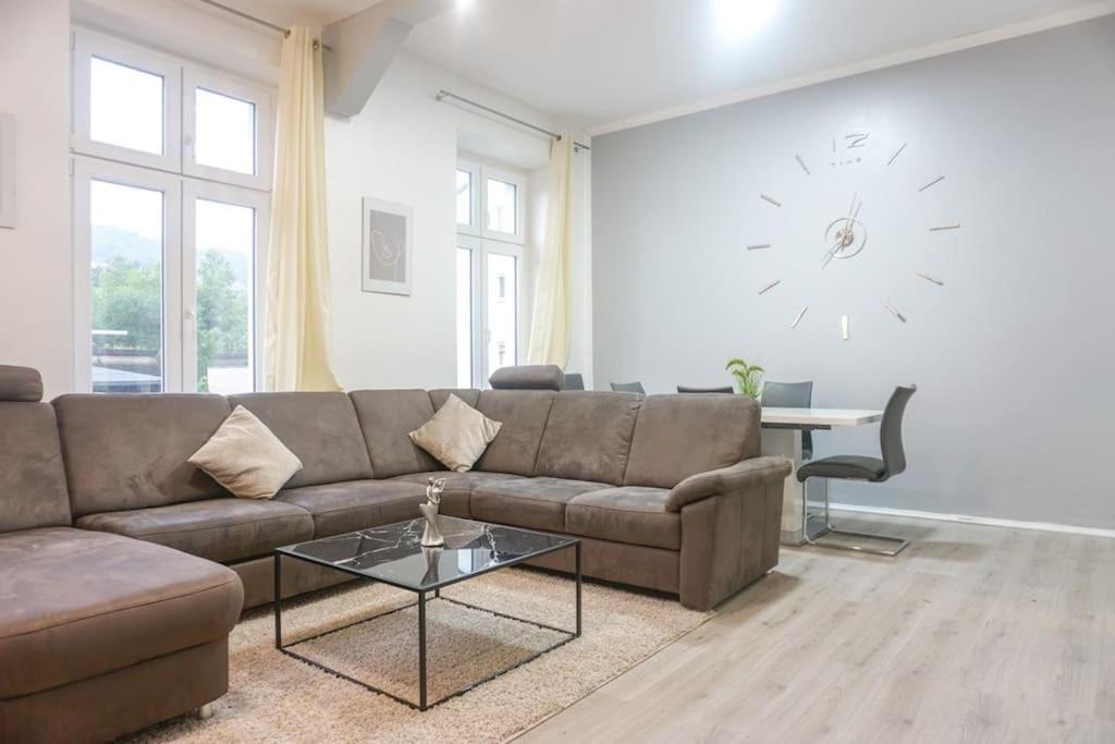 Apartment In Wuppertal - Charmante 3-Zimmer-Oase Mit Kamin Und Badewanne 외부 사진