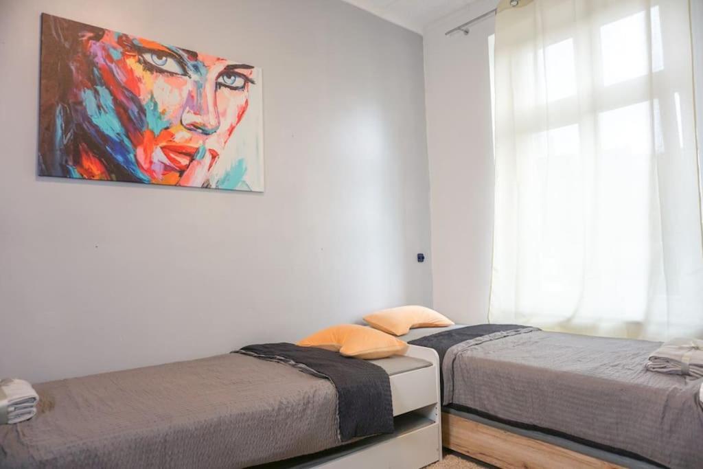 Apartment In Wuppertal - Charmante 3-Zimmer-Oase Mit Kamin Und Badewanne 외부 사진