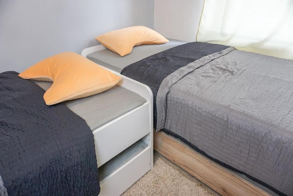 Apartment In Wuppertal - Charmante 3-Zimmer-Oase Mit Kamin Und Badewanne 외부 사진