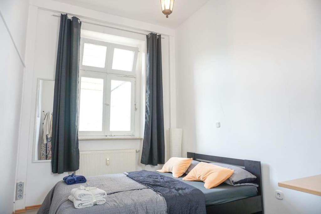 Apartment In Wuppertal - Charmante 3-Zimmer-Oase Mit Kamin Und Badewanne 외부 사진