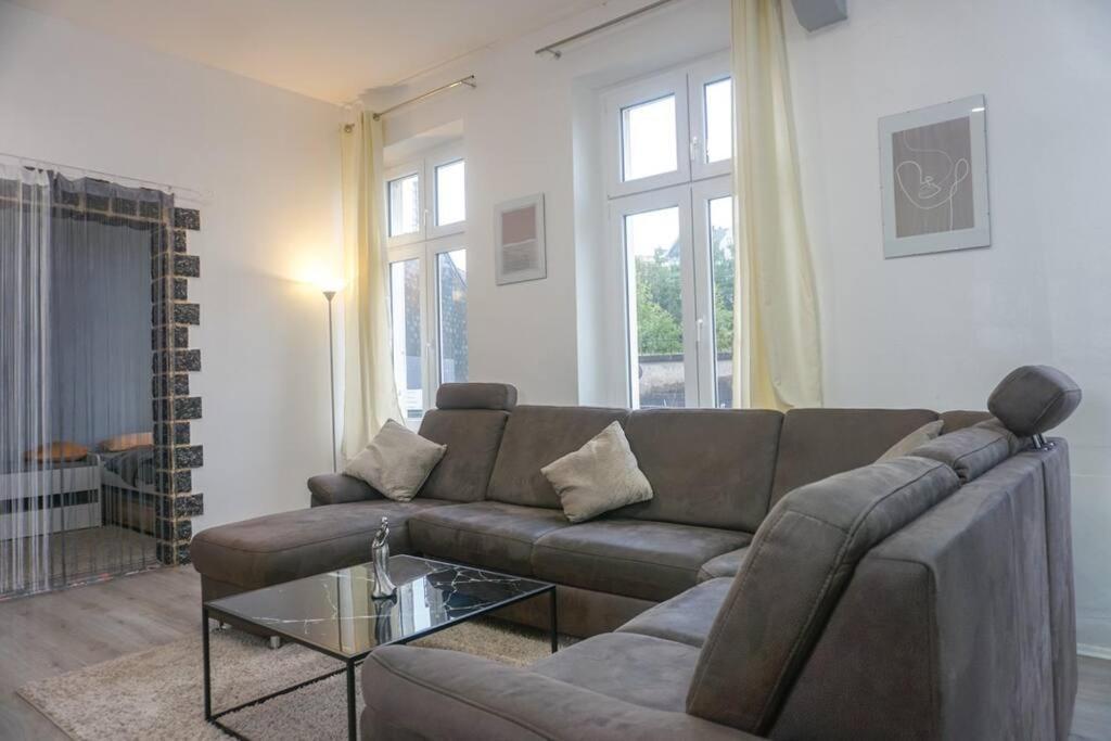 Apartment In Wuppertal - Charmante 3-Zimmer-Oase Mit Kamin Und Badewanne 외부 사진