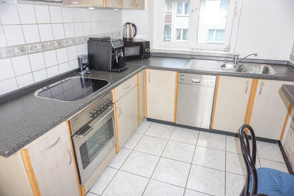 Apartment In Wuppertal - Charmante 3-Zimmer-Oase Mit Kamin Und Badewanne 외부 사진